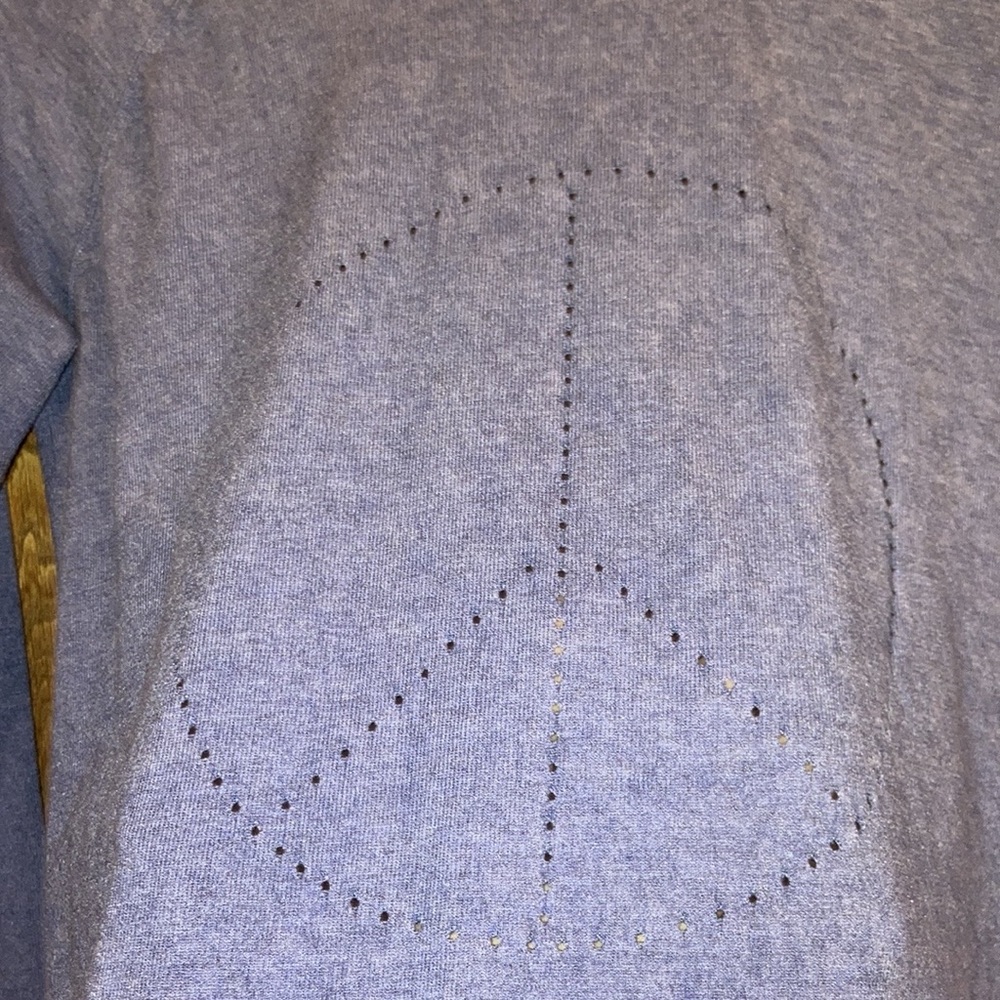 Project Peace Sign Sweater - Picture 4 of 13
